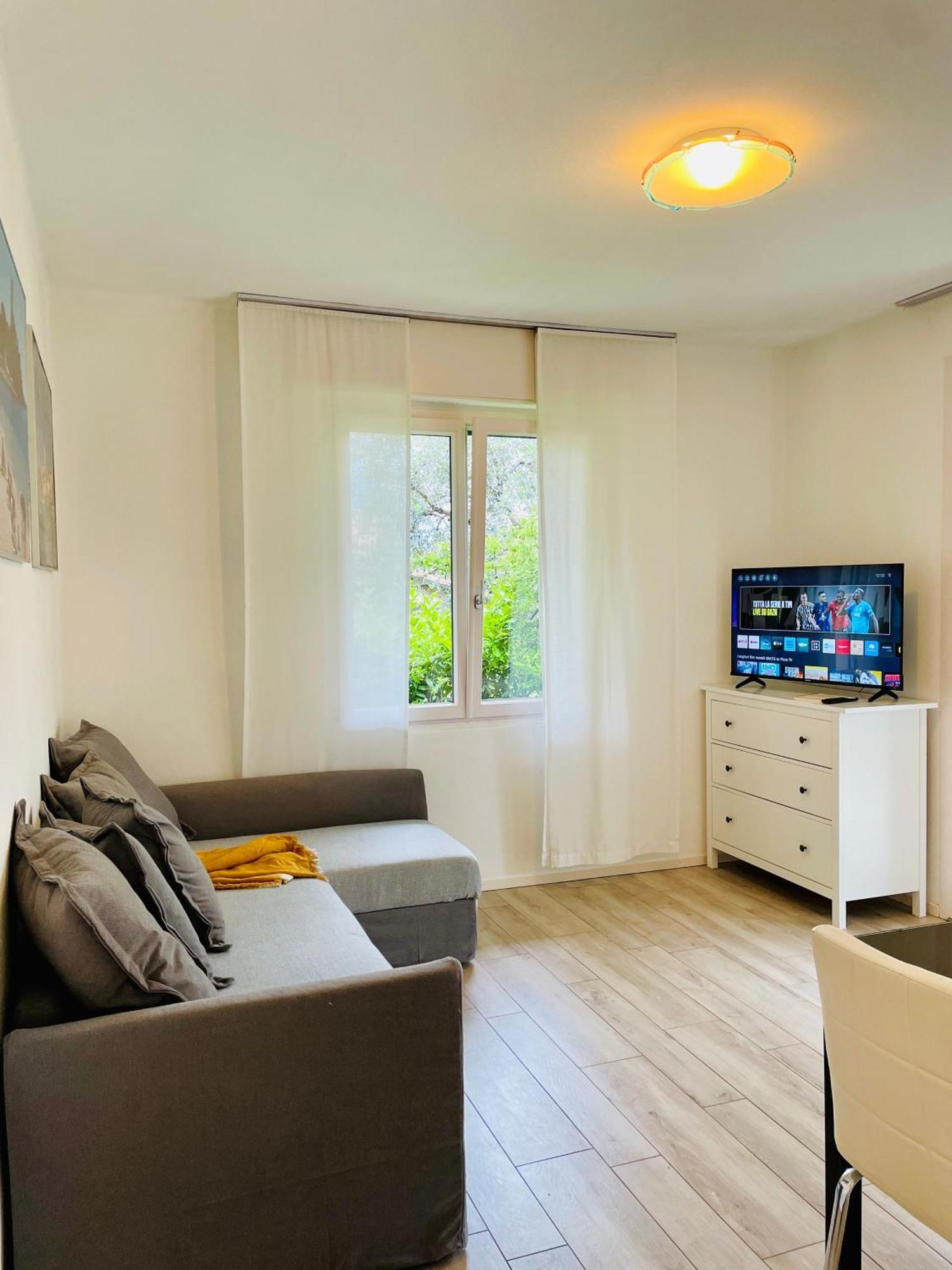 Casa Mario & Laura Ferienwohnungen Free Wi-Fi Parking Malcesine Ngoại thất bức ảnh