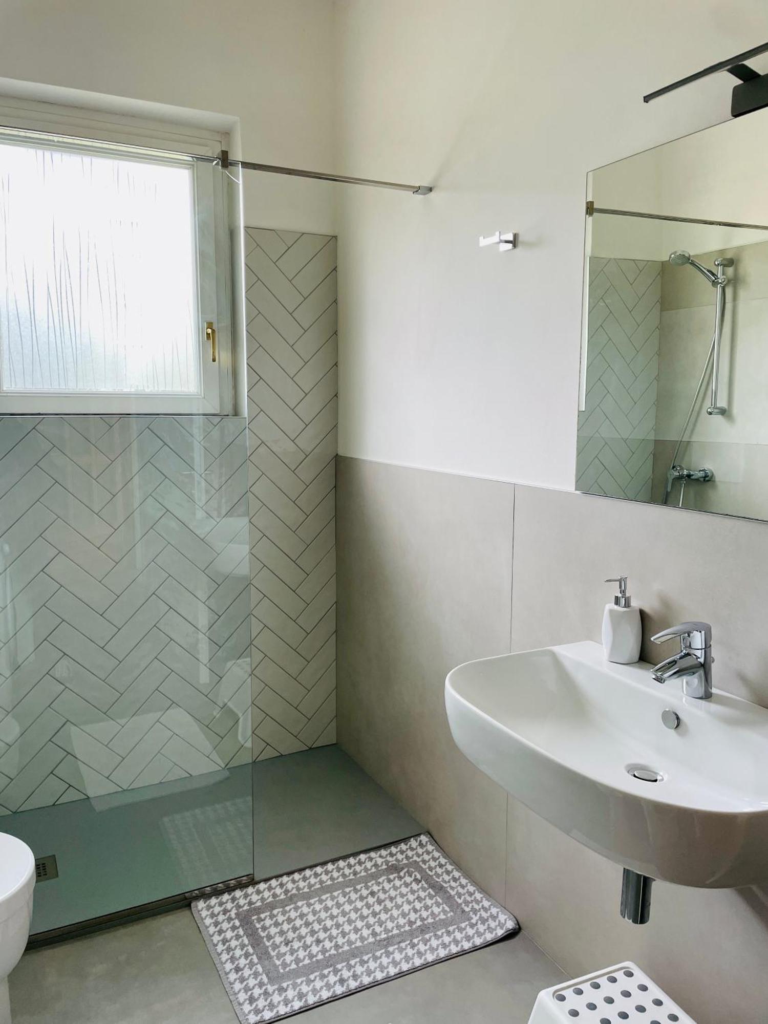 Casa Mario & Laura Ferienwohnungen Free Wi-Fi Parking Malcesine Ngoại thất bức ảnh